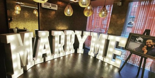 Light letter hire marry - ,