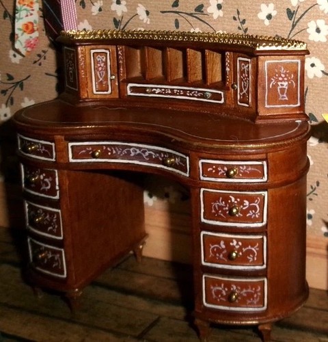 Bespaq dollhouse miniature - bespaq,