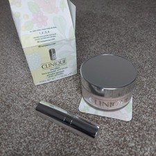 Clinique blended face powder and brush 02 transparency
