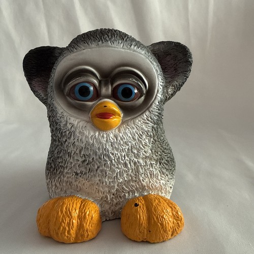 Furby money box - box-, very