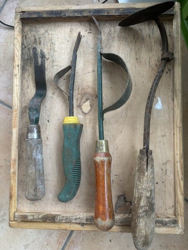 Vintage garden hand tools - , weed