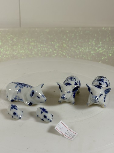 Blue and white porcelain - blue,