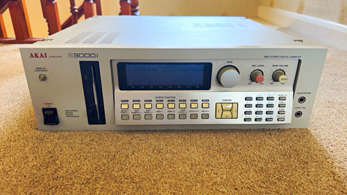 Akai s3000i - akai, with
