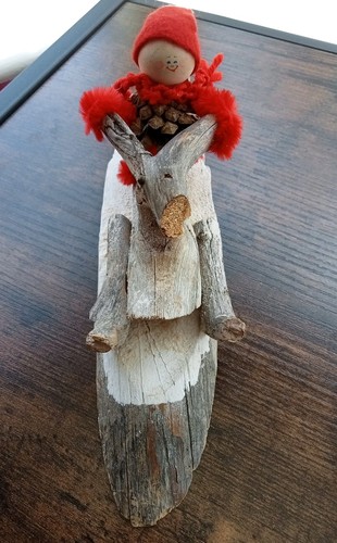 Driftwood pipe cleaner santa - &,
