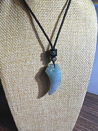 Natural jade wolf - , tooth