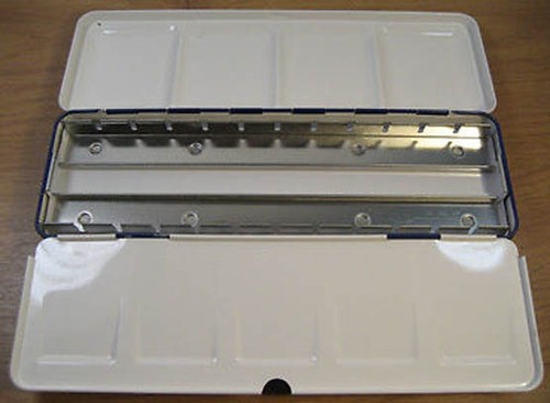Winsor newton watercolour 24 - &,