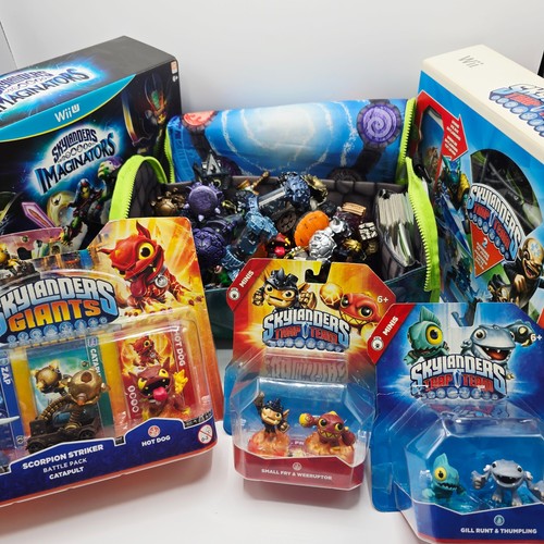 Skylanders figures mega bundle - skylanders,