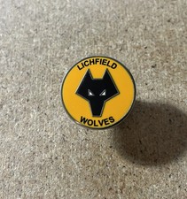 WOLVES RARE LICHFIELD WOLVES FOOTBALL SUPPORTERS BADGE