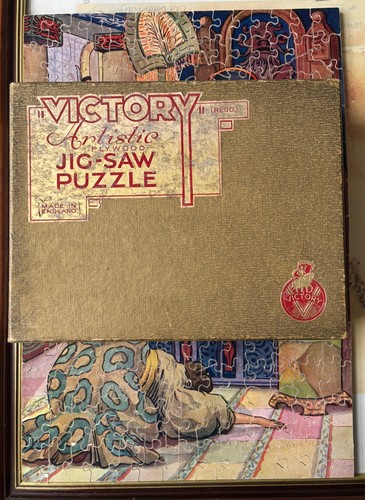 Victory artistic gold - victory, box
