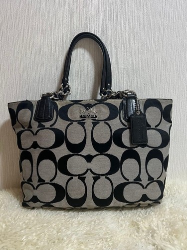 Coach signature canvas tote - canvas,