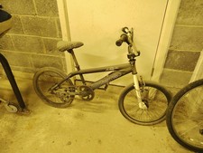 Vertigo Freestyle BMX Bike Mid