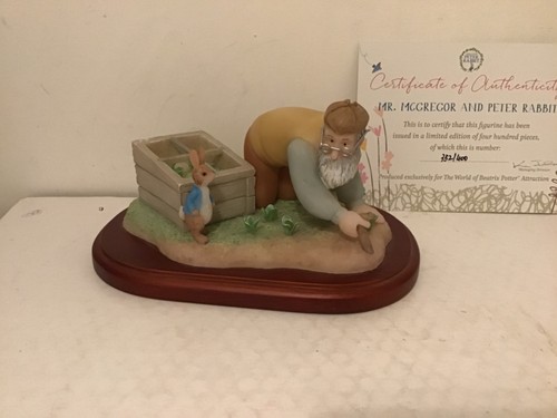 Border fine arts enesco - fine, /