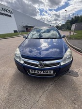 Vauxhall Astra H breaking