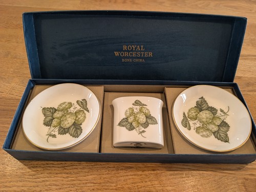 Royal worcester mathon hops - royal,