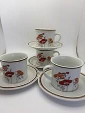 4 x  Royal Doulton " Fieldflower " Tea Cups / Saucers, Vintage Stoneware.