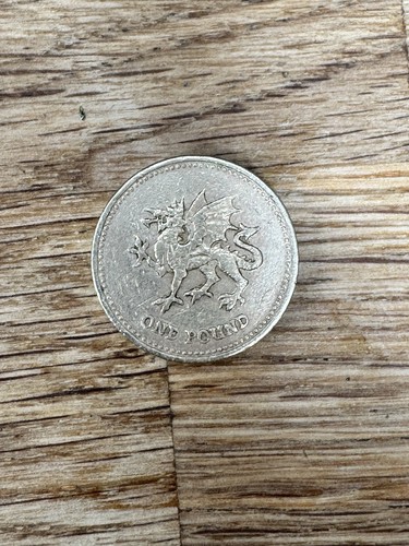 2000 welsh dragon - 2000, one