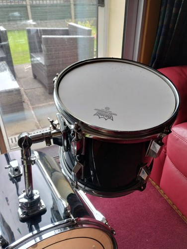 Tom drum black with - 10”,