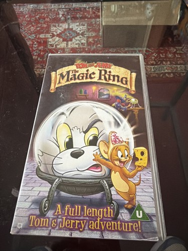 Tom and jerry - jerry, ring