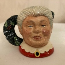 Royal Doulton D6922 Mrs Claus Miniature Character Jug