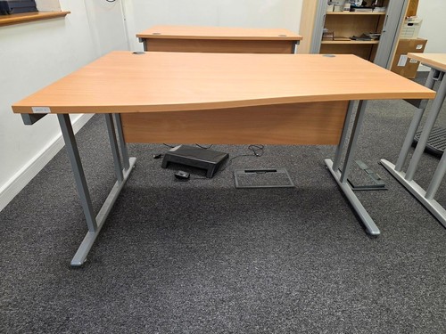 Left hand office - wave, desk