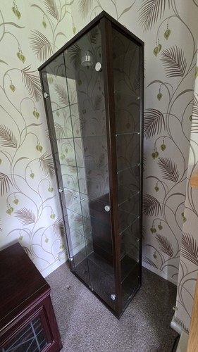 Sleek modern glass display - sleek,