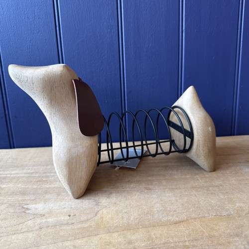 Next wooden dog letter - wooden, holder