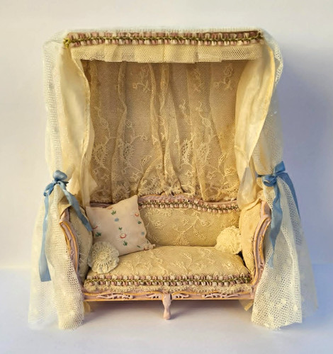 Dolls house day - dolls, bed-couch