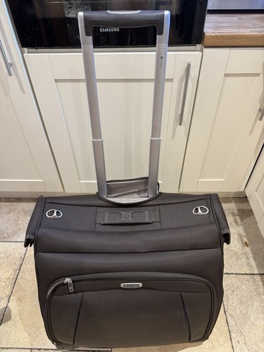 Carlton soft shell suitcase - soft,