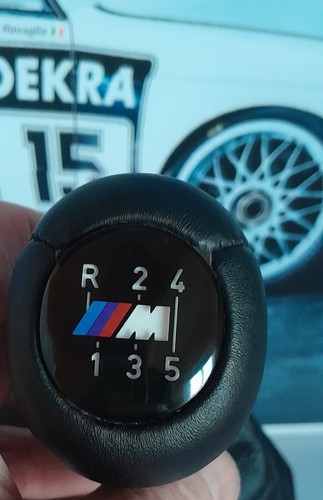 Genuine bmw e30 - 🆕,