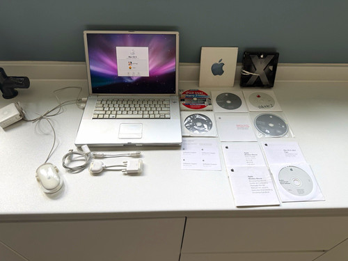 Apple powerbook 15in - apple,
