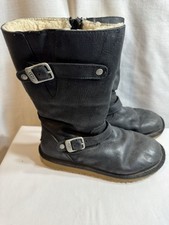 UGG Girls Youth 1969 Black Leather Cream Colored Sheepskin Sz 5 Boots READ