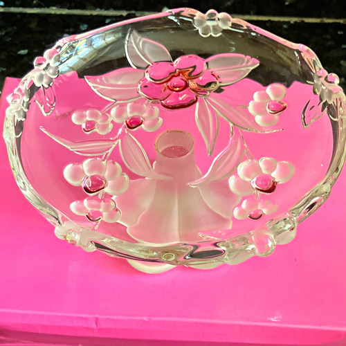 Unmarked clear pink - &, art