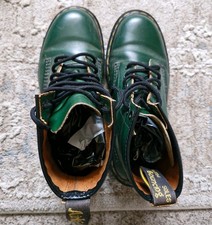 DOC MARTINS GREEN BOOTS AIR