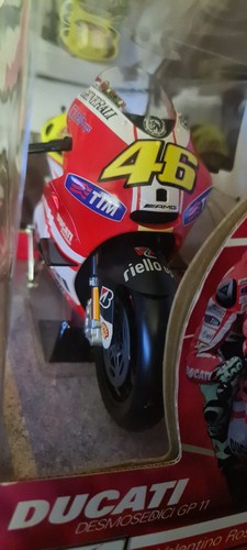 Maisto desmosedici gp11 ducati - maisto,