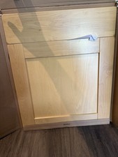KITCHEN DOOR / DRAW  SOLID MAPLE  !   600 X 570 + 600 X 140  STOCK DZ600