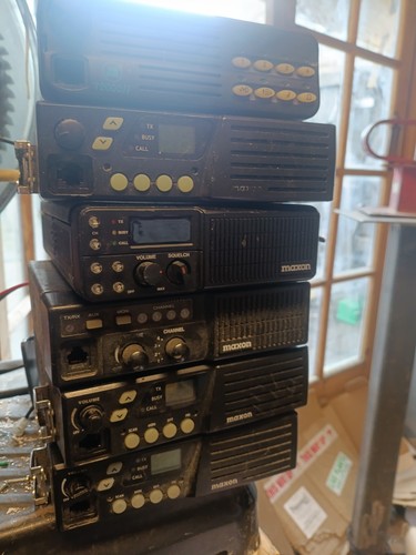Maxon and tait uhf - uhf, 2000