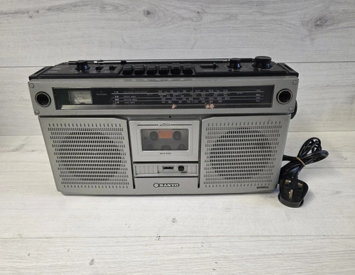 Sanyo m9922l ghetto blaster - m9922l,