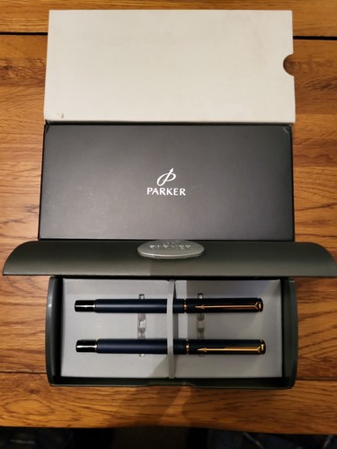 New old stock vintage parker - "new,