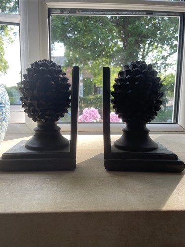 Oka pinus bookends - pine, cone