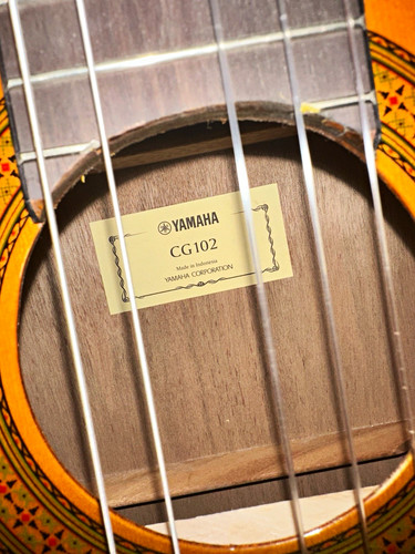 Yamaha cg102 classical nylon - yamaha,