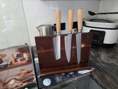 Magnetic knife stand - knife, stand-magnetic