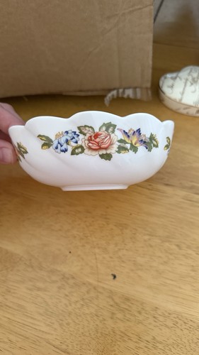 Aynsley fine bone - aynsley,