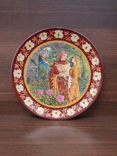 Stunning wedgwood plate - stunning,