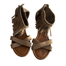 MinneTonka Wedges Women's Size