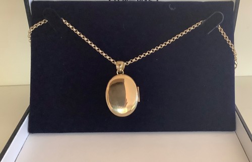 Carat gold locket - and, 45cm