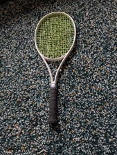 Wilson Shift 99 Pro V1 grip  4