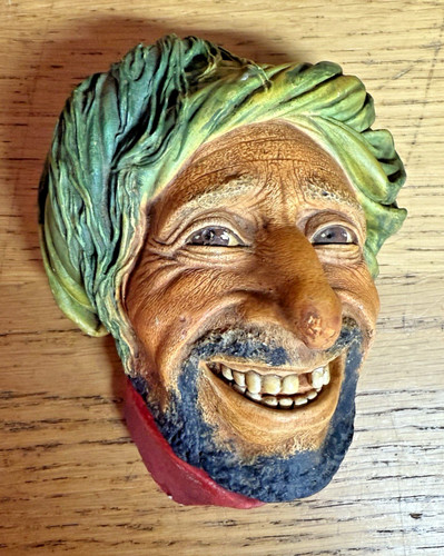 Bossons kurd chalkware heads - kurd,