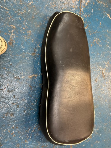 Honda cb72 seat - seat/,