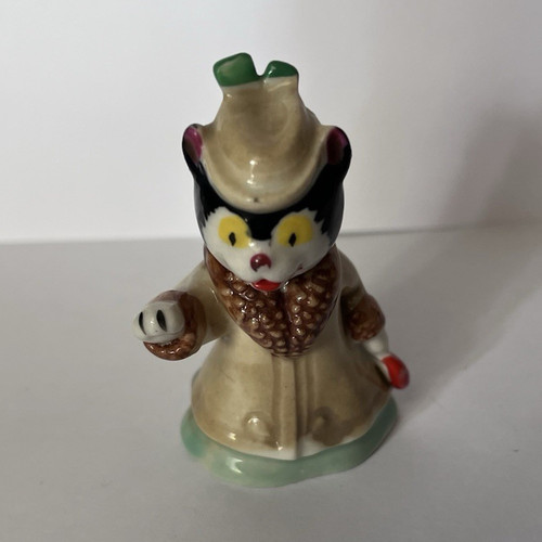Miss fluffy cat - miss, from