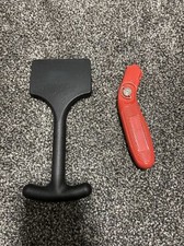 Carpet Knife Plus Plastic